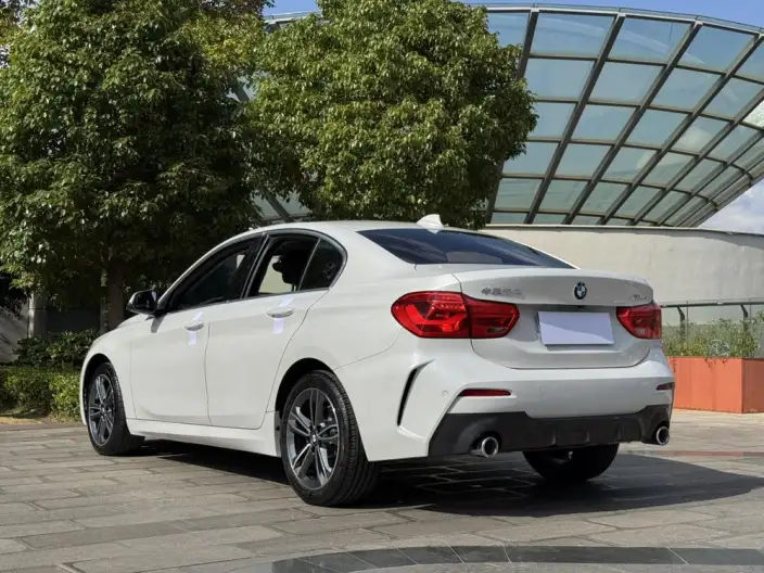 BMW 1 Series 2021 Model 120i M Sports Edition – фото 5