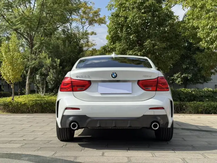 BMW 1 Series 2021 Model 120i M Sports Edition – фото 6