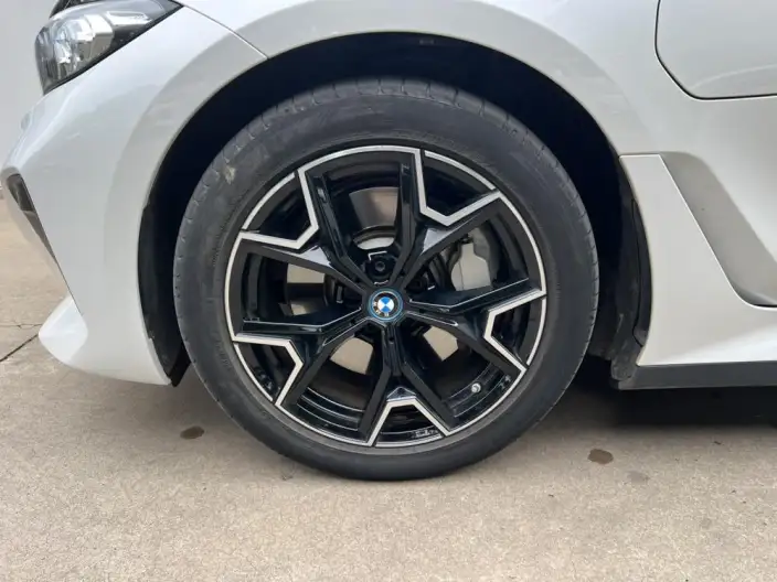 BMW i3 2023 Model eDrive40L Night Set – фото 8