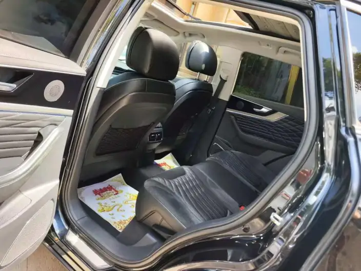 Hongqi HS5 2022 Model 2.0T Smart Flag Enjoy 4WD Edition – фото 7