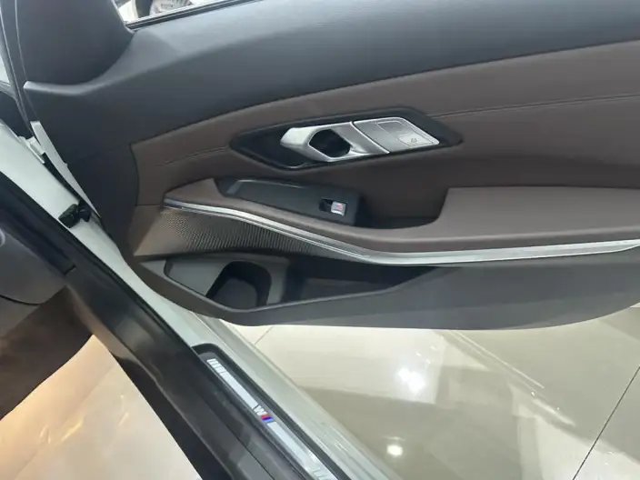 BMW 3 Series 2022 Model 325Li M Sports Set