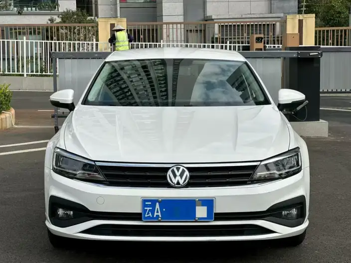 Volkswagen Lamando 2021 Model 230TSI DSG Fashion edition