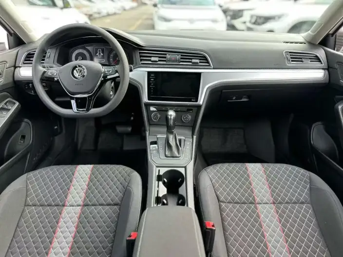 Volkswagen Lamando 2021 Model 230TSI DSG Fashion edition – фото 6