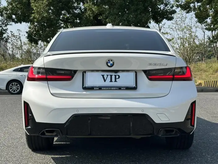 BMW 3 Series 2025 Model 330Li M Sports Night Set – фото 6