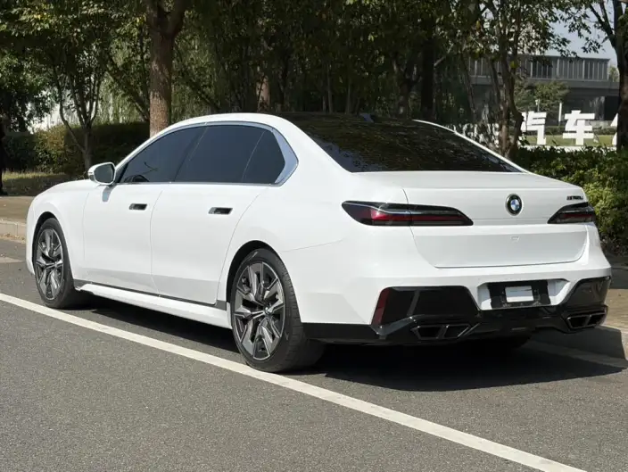 BMW 7 Series 2023 Model 740Li Leading Model Luxury Set – фото 5