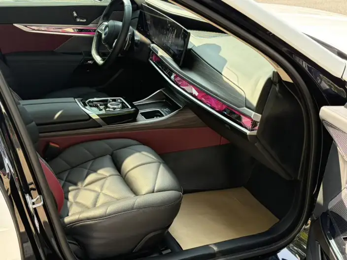 BMW 7 Series 2023 Model 740Li Leading Model Luxury Set – фото 10