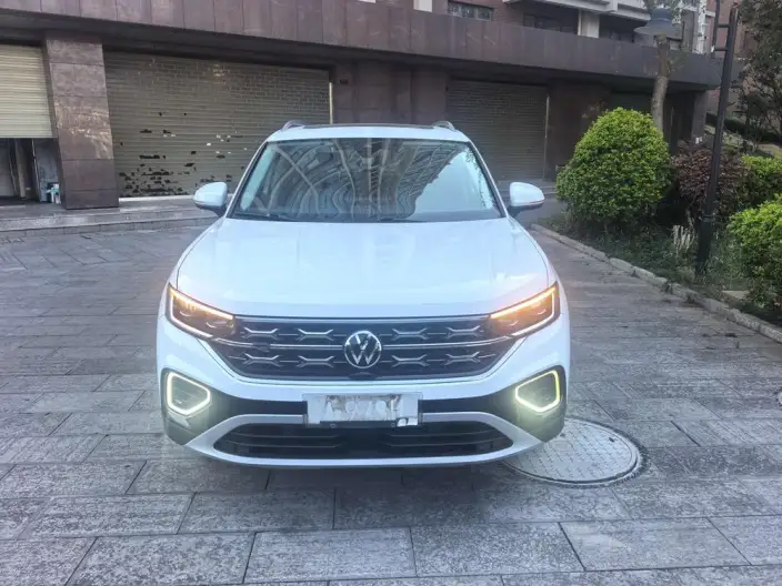 Volkswagen Tayron 2023 Model 330TSI 2WD Luxury Plus Advanced version