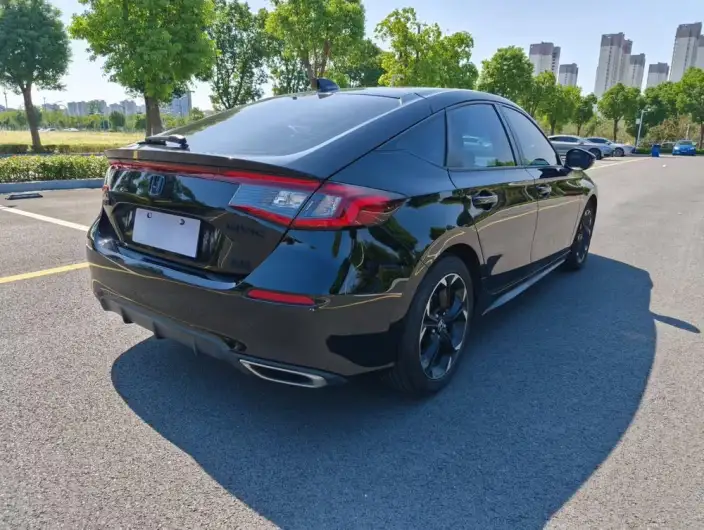 Honda Civic 2023 Model HATCHBACK 240TURBO CVT Extremely sharp version – фото 5