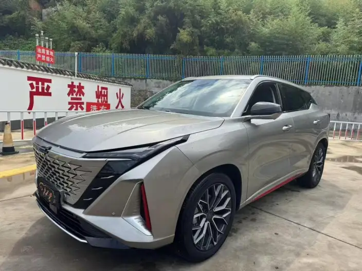 Changan Auchan Z6 2022 Model Blue whale 1.5T DCT Smart Edition Model