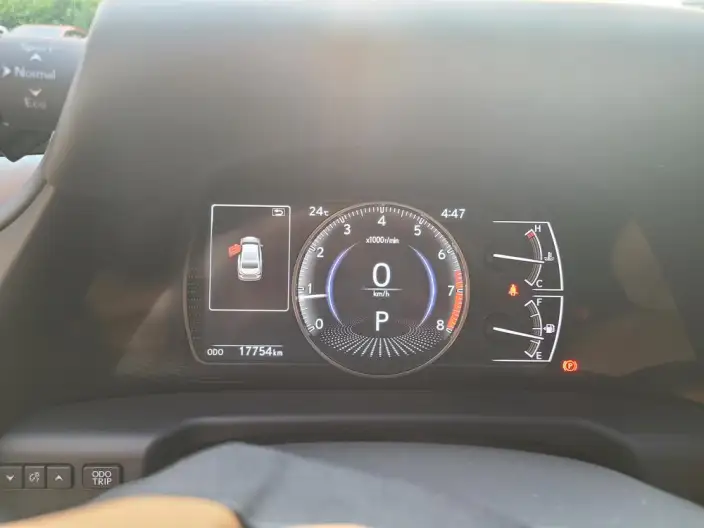 Lexus ES 2025 Model 200 Premium – фото 9