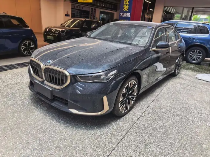 BMW 5 Series 2025 Model 530Li Exclusive Model Luxury Set