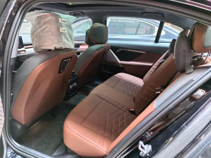 BMW 5 Series 2025 Model 530Li Exclusive Model Luxury Set – фото 9