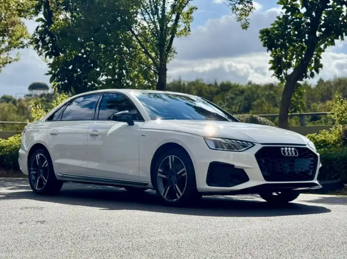 Audi A4 L 2022 Model 40 TFSI Luxury Dynamic Model