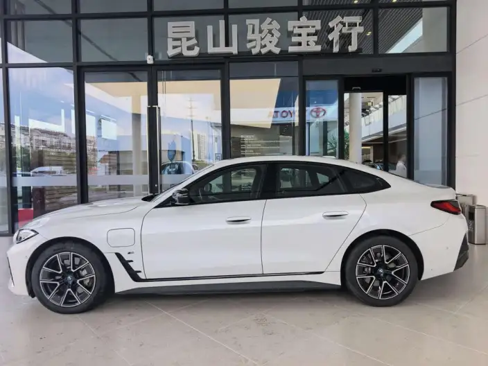 BMW i4 2023 Model eDrive40