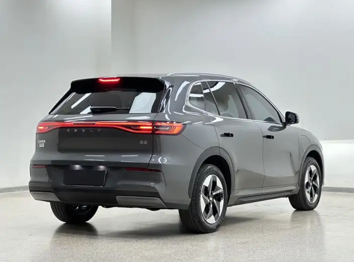 Geely Galaxy E5 2026 Model 610km Tiggo + Edition – фото 7
