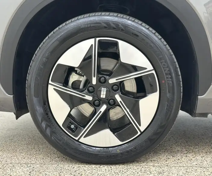 Geely Galaxy E5 2026 Model 610km Tiggo + Edition – фото 8