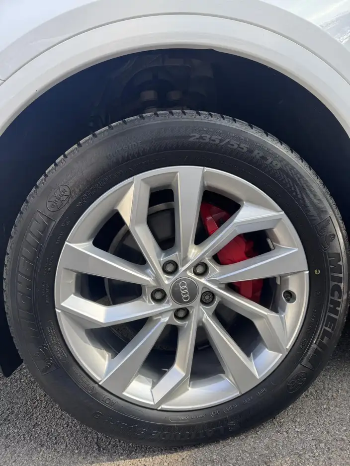 Audi Q5L 2022 Model 40T Luxury Dynamic Model – фото 9