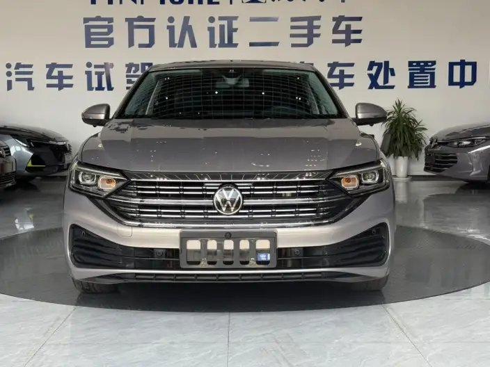 Volkswagen Sagitar 2023 Model 300TSI DSG Superior Edition