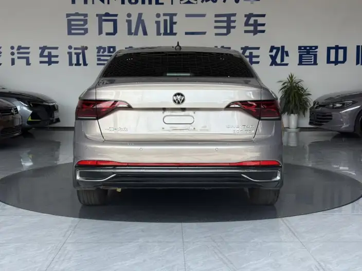 Volkswagen Sagitar 2023 Model 300TSI DSG Superior Edition – фото 5