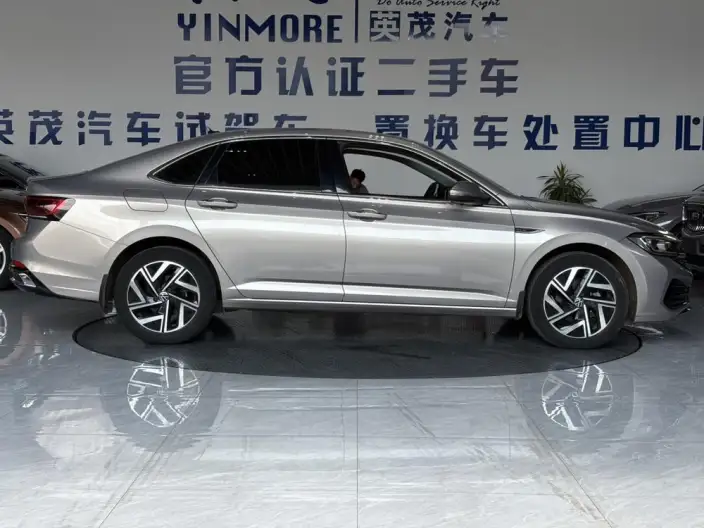 Volkswagen Sagitar 2023 Model 300TSI DSG Superior Edition – фото 6