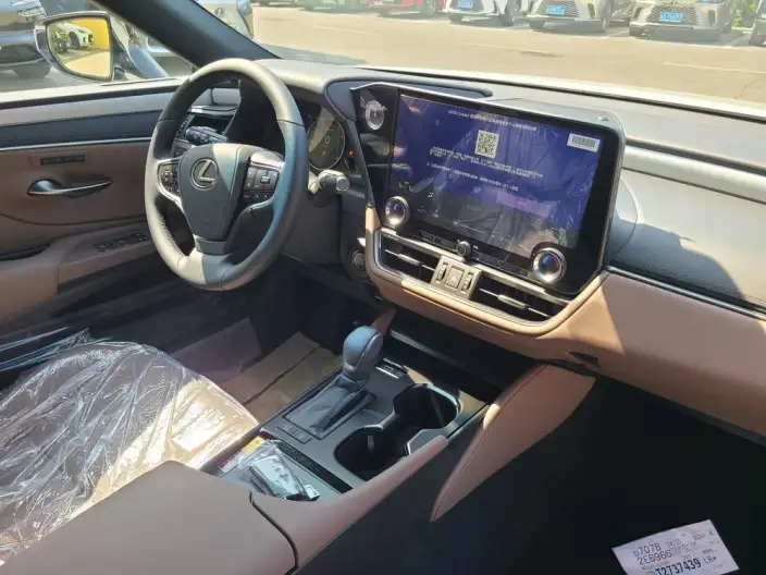 Lexus ES 2025 Model 200 Premium – фото 8