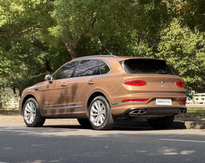Bentayga 2021 Model 4.0T V8 – фото 4