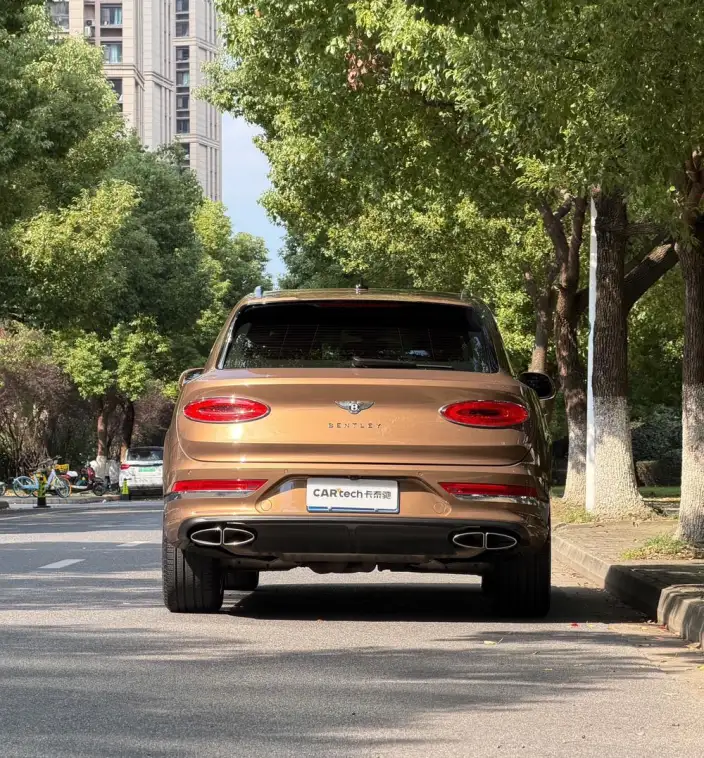 Bentayga 2021 Model 4.0T V8 – фото 5