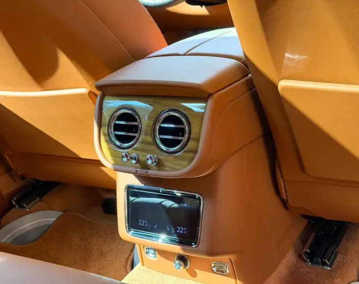 Bentayga 2021 Model 4.0T V8 – фото 7