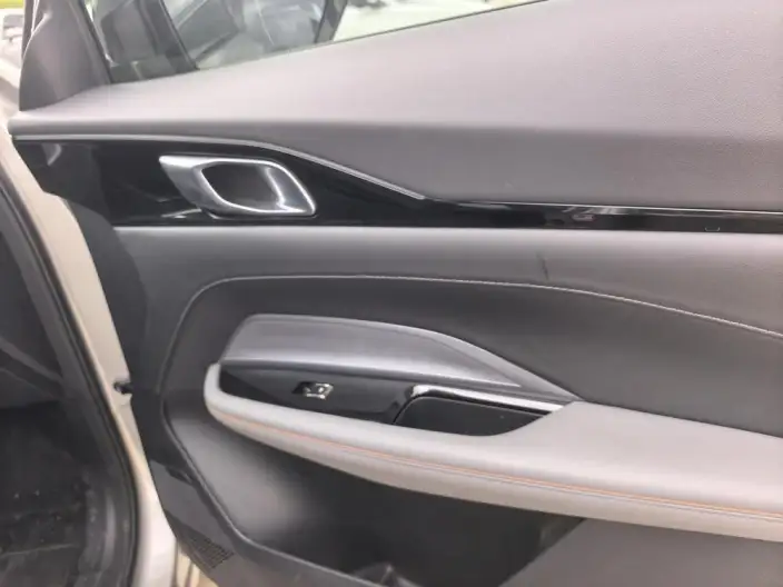 Changan Auchan Z6 2022 Model Blue whale 1.5T DCT Smart Edition Model – фото 7