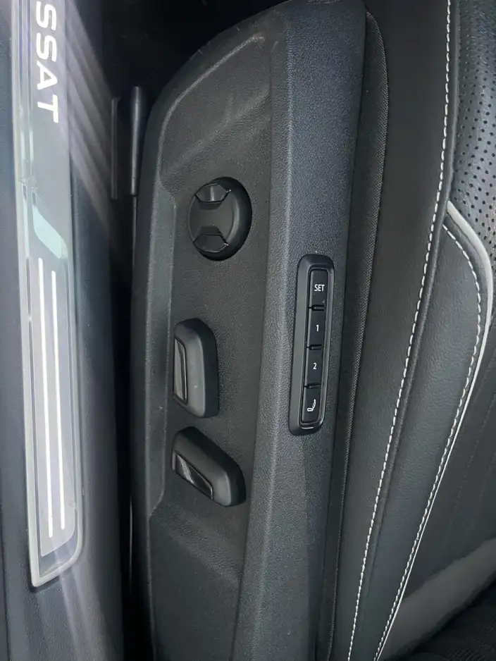 Volkswagen Passat 2022 Model 330TSI Deluxe Edition – фото 9