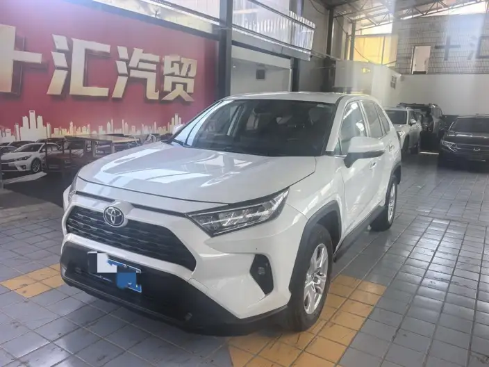 Toyota RAV4 2023 Model 2.0L CVT 2WD Urban Edition – фото 1