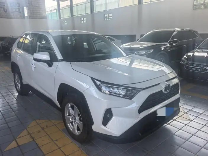 Toyota RAV4 2023 Model 2.0L CVT 2WD Urban Edition – фото 3