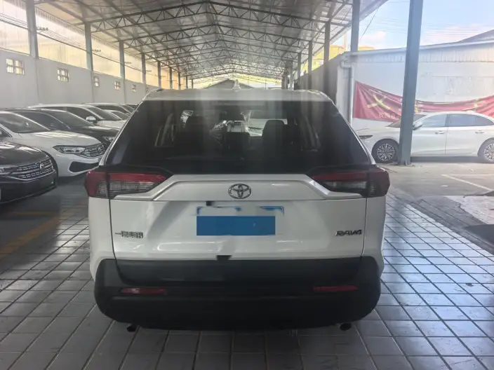 Toyota RAV4 2023 Model 2.0L CVT 2WD Urban Edition – фото 5