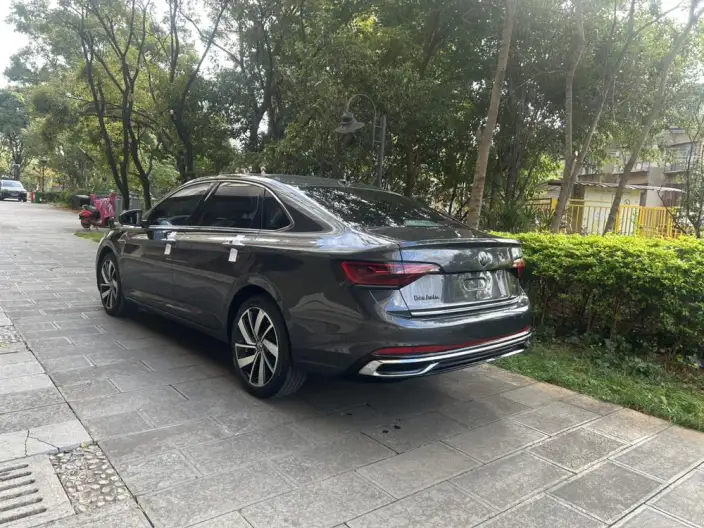 Volkswagen Sagitar 2023 Model 300TSI DSG Superior Edition – фото 4