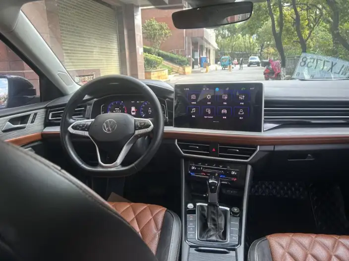 Volkswagen Sagitar 2023 Model 300TSI DSG Superior Edition – фото 8