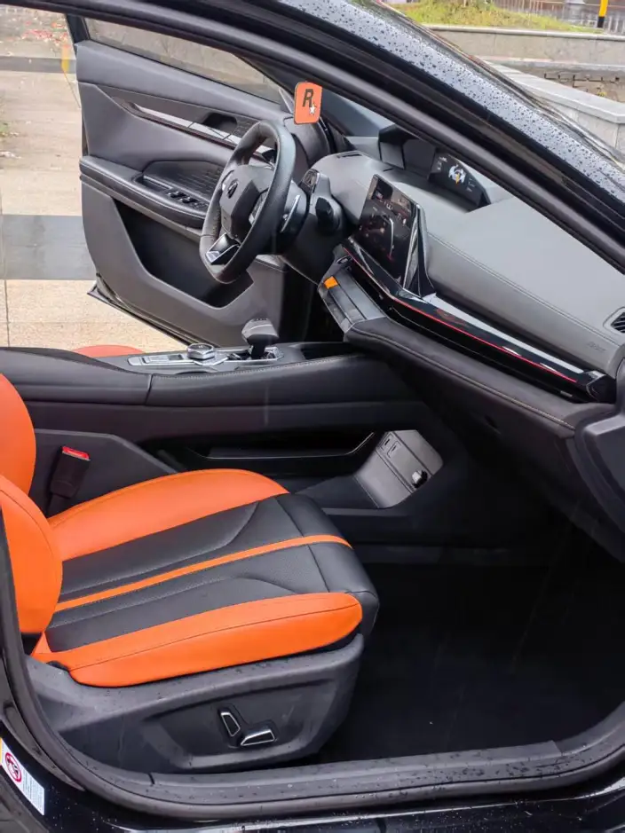 Changan UNI-V 2024 Model 1.5T Smart Pilot Model – фото 10