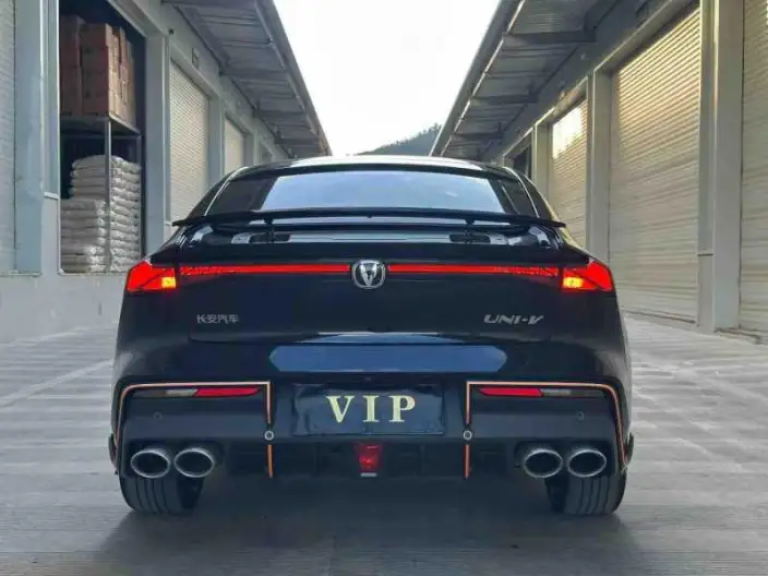 Changan UNI-V 2022 Model 1.5T Sports Edition – фото 5