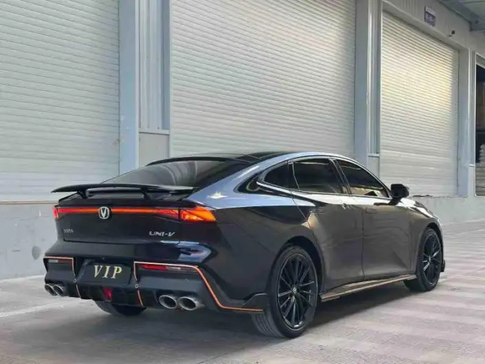 Changan UNI-V 2022 Model 1.5T Sports Edition – фото 6