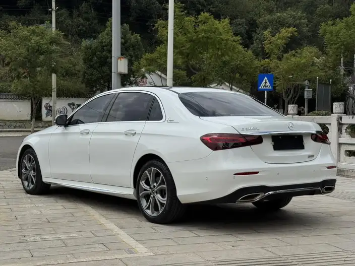 Mercedes-Benz E-Class 2023 Model Facelift E 300 L Fashion Model Sports sedan – фото 5