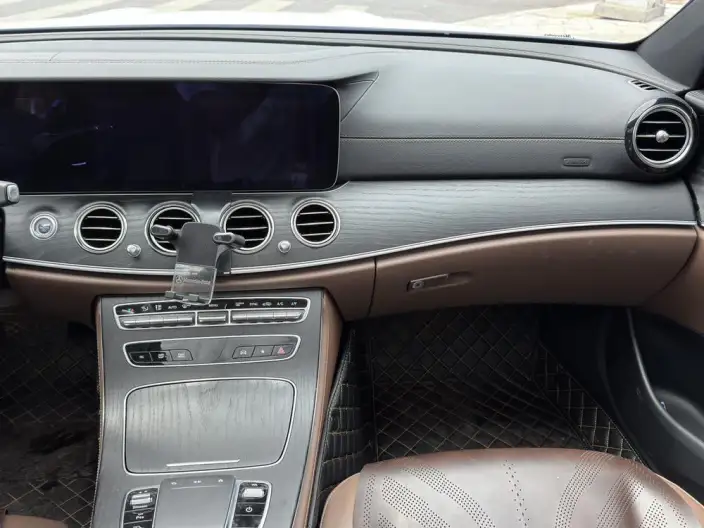 Mercedes-Benz E-Class 2023 Model Facelift E 300 L Fashion Model Sports sedan – фото 7