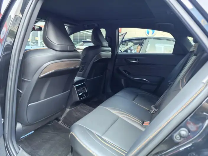 Toyota Avalon 2024 Model Intelligent Hybrid 2.0L E-CVT Deluxe Edition – фото 9
