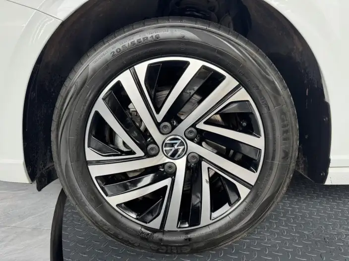 Volkswagen Lavida 2024 Model 300TSI DSG Starry Sky Leading Edition – фото 10