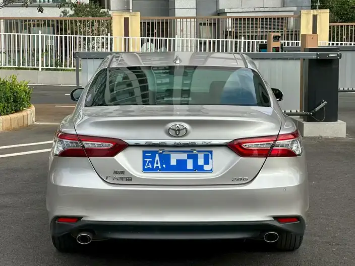 Toyota Camry 2021 Model 2.0G Deluxe Edition – фото 4