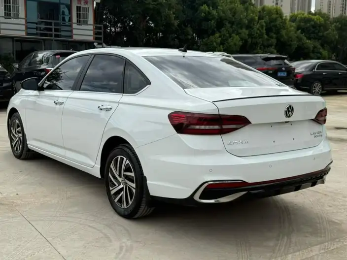 Volkswagen Lavida 2023 Model 300TSI DSG Manyi Edition