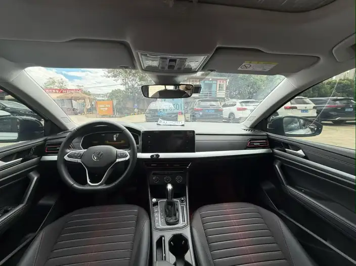 Volkswagen Lavida 2023 Model 300TSI DSG Manyi Edition – фото 7