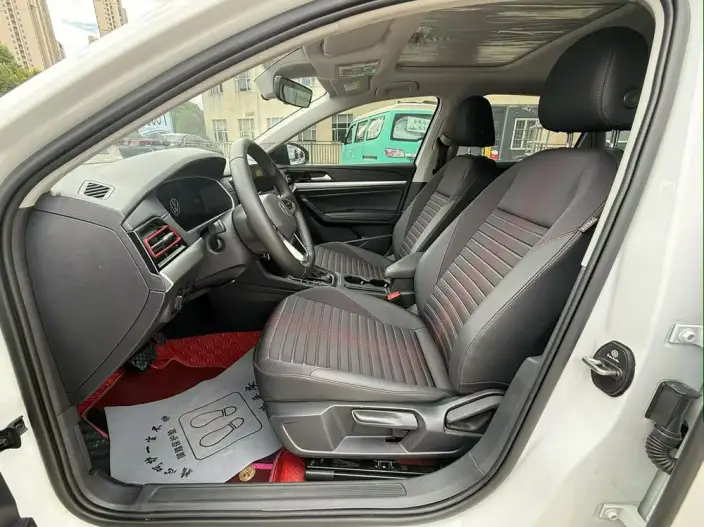 Volkswagen Lavida 2023 Model 300TSI DSG Manyi Edition – фото 8