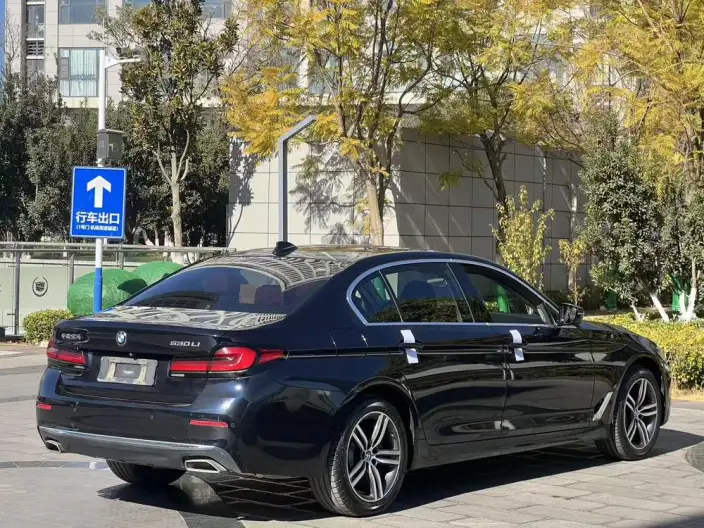 BMW 5 Series 2022 Model Facelift II 530Li Leading Model Luxury Set – фото 6