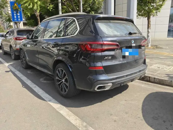 BMW X5 2022 Model Facelift xDrive 30Li Exclusive Model M Sports Set