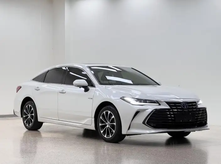 Toyota Avalon 2023 Model Intelligent Hybrid 2.5L E-CVT Deluxe Edition – фото 3