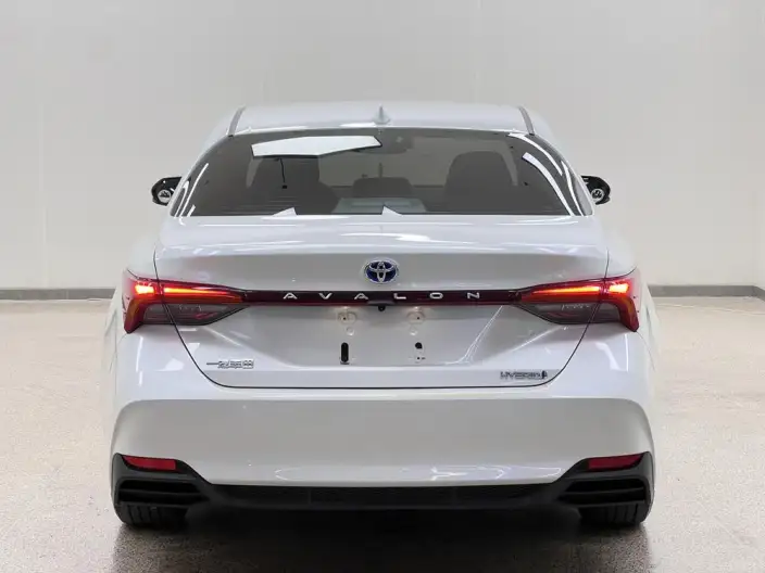 Toyota Avalon 2023 Model Intelligent Hybrid 2.5L E-CVT Deluxe Edition – фото 6